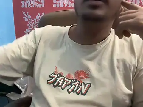 love69ly online show from May 14, 6:37 pm