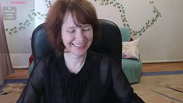 Lia Tito online show from April 3, 6:22 am