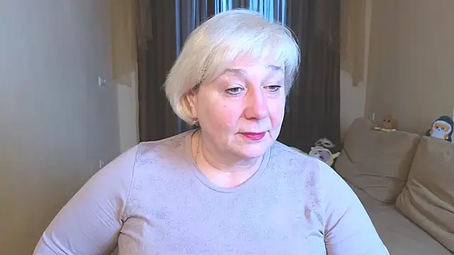 Snapshot of Milana_Milky chatting on January 19, 5:44 am Milana Milky online show from January 19, 5:44 am