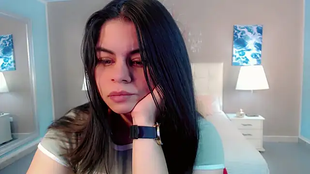 maddissonivanova online show from February 18, 6:59 pm