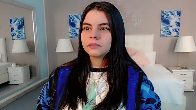 maddissonivanova online show from April 11, 7:07 pm