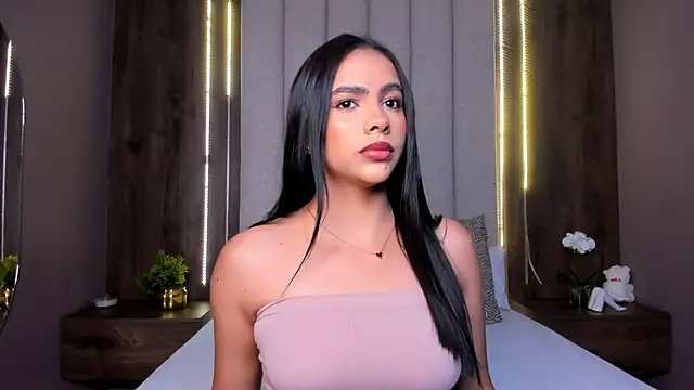 LucySalvatore  online show from September 10, 3:12 pm