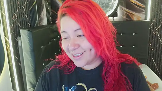 Witch Scarlet online show from April 16, 2:01 am