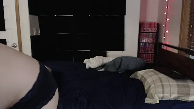Snapshot of Ivyintheparker chatting on May 17, 3:48 am Ivyintheparker online show from May 17, 3:48 am