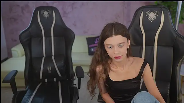 Regina Sweet054 online show from November 12, 7:24 pm