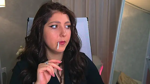 Mary Miiller online show from October 7, 9:39 am