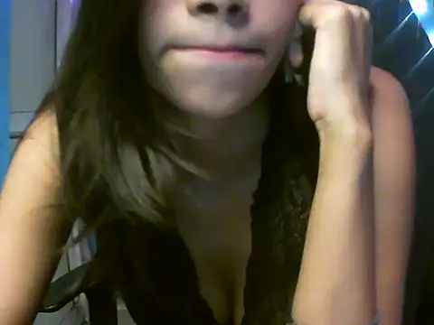 RENUKA RAJPUT online show from October 12, 6:18 pm