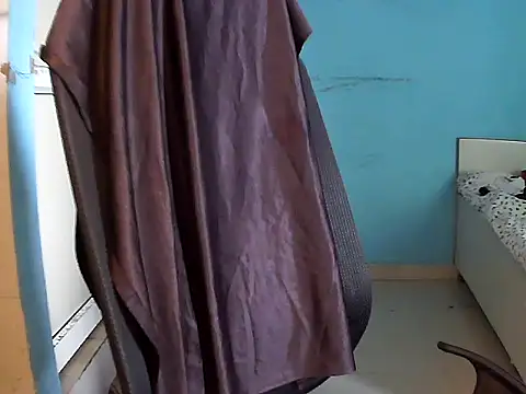 Snapshot of RENUKA_RAJPUT chatting on May 28, 6:21 am RENUKA RAJPUT online show from May 28, 6:21 am
