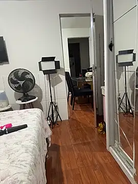 Snapshot of sophiemonroevip chatting on March 1, 8:49 am sophiemonroevip online show from March 1, 8:49 am