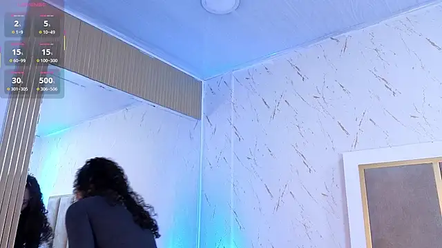 samanthaThoms online show from November 24, 1:33 pm