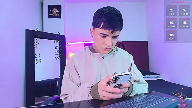 Lucass love online show from October 8, 1:20 pm