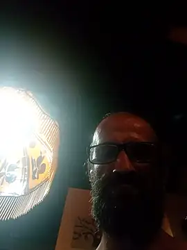 Snapshot of Eumesmo6 chatting on July 28, 10:42 pm Eumesmo6 online show from July 28, 10:42 pm