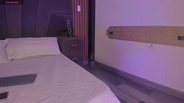 CleoWhite online show from September 22, 5:42 am