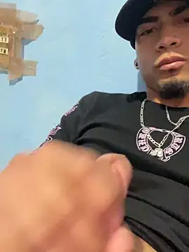 Ricardo2334 online show from February 24, 8:51 pm