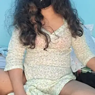 Snapshot of Bristy- chatting on December 5, 7:06 am Bristy- online show from December 5, 7:06 am