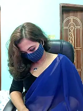 Snapshot of Bristy- chatting on January 10, 11:20 pm Bristy- online show from January 10, 11:20 pm