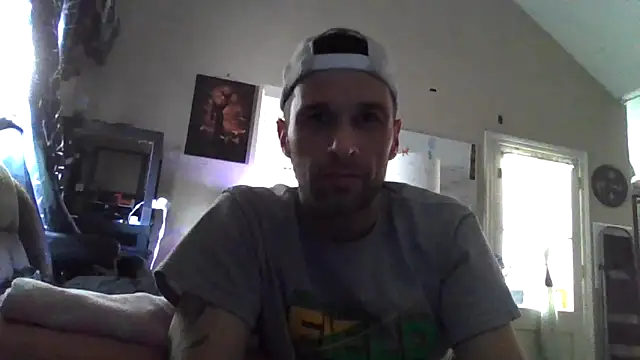 Snapshot of dik4cache chatting on September 13, 8:19 pm dik4cache online show from September 13, 8:19 pm