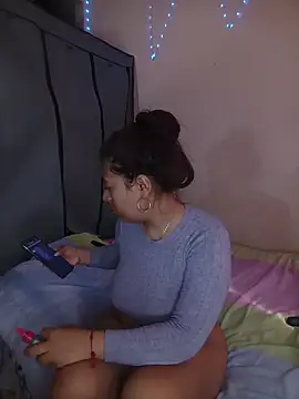 coonyhillss online show from April 13, 1:27 pm