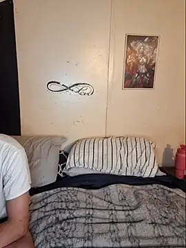 Shy Naughty Girl online show from October 11, 4:33 am