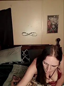 Shy Naughty Girl online show from November 9, 6:23 am