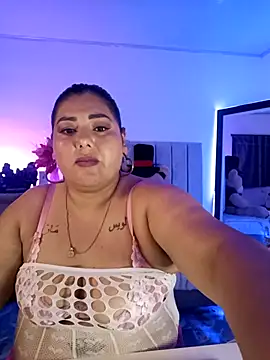 AndreaKinky online show from December 4, 8:01 am