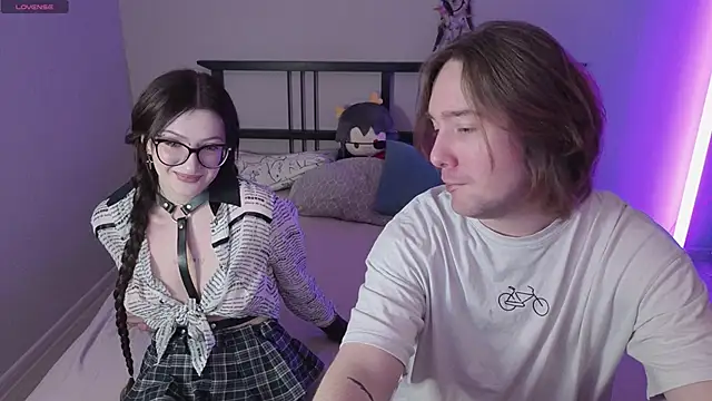 ellen and danny online show from February 1, 5:22 pm