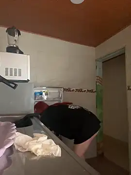 Snapshot of ScarlettRusso1 chatting on November 12, 6:41 pm ScarlettRusso1 online show from November 12, 6:41 pm