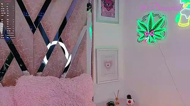 Snapshot of ScarlettRusso1 chatting on December 15, 10:03 pm ScarlettRusso1 online show from December 15, 10:03 pm