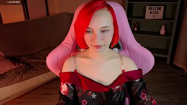 NaomiYoru online show from September 24, 8:34 pm