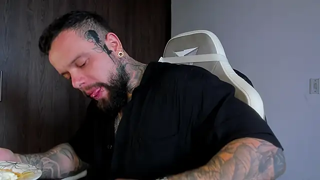 natevillage online show from October 5, 1:20 pm