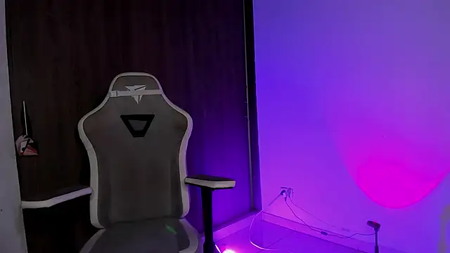 natevillage online show from October 14, 11:05 pm