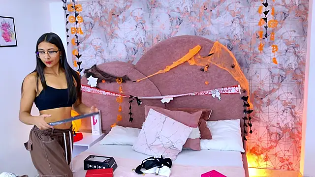 RavenGloomy online show from October 24, 7:43 pm