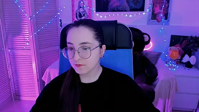 VirtuallVoyant online show from September 13, 4:45 am