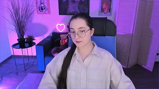 VirtuallVoyant online show from December 5, 12:19 am