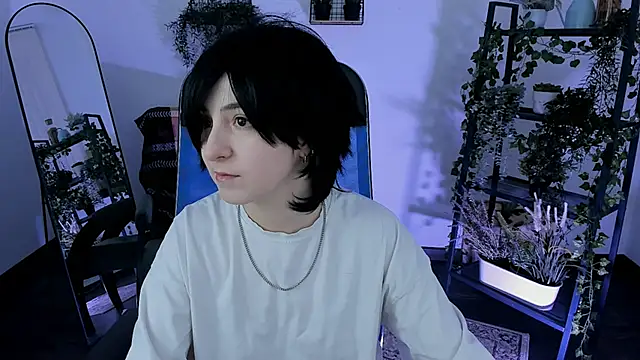 VirtuallVoyant online show from April 10, 7:51 pm