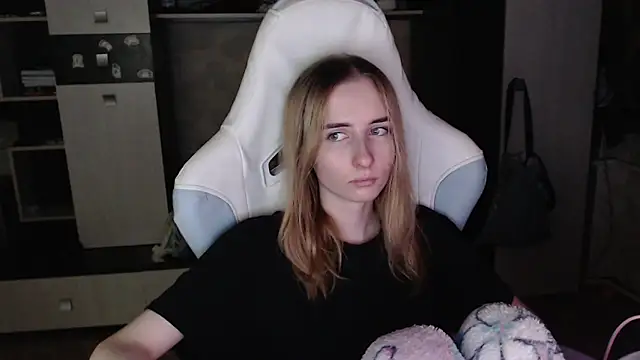 Cutti Crystal online show from October 3, 5:21 pm