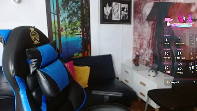 gigi gilt  online show from November 9, 4:11 am