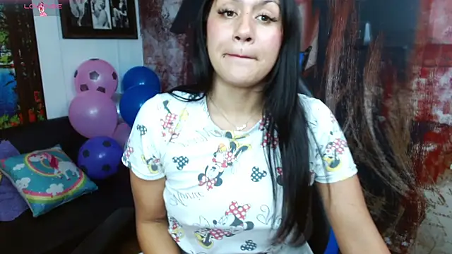 gigi gilt  online show from June 19, 9:07 pm