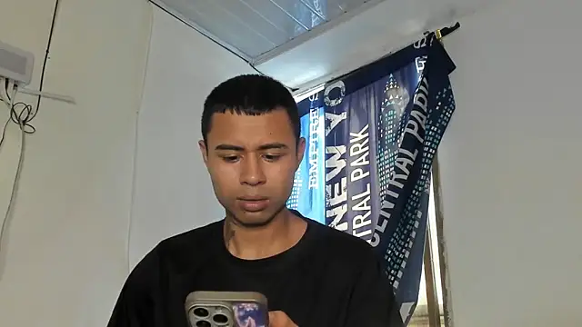  Logan Colton  online show from March 22, 9:18 pm