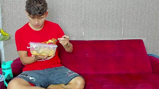 willy sexxx18 online show from February 17, 8:04 pm