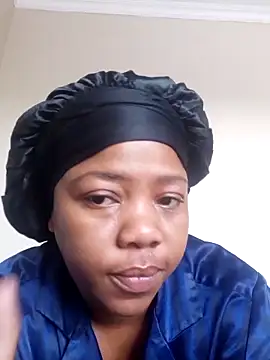 SweetBerryBliss online show from October 13, 9:09 am