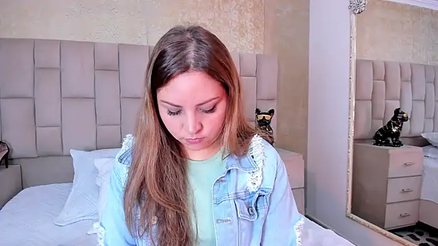 Snapshot of cloesummerr_ chatting on October 11, 1:09 pm cloesummerr online show from October 11, 1:09 pm