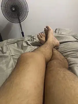 Snapshot of Vicporn0398 chatting on March 18, 6:27 am Vicporn0398 online show from March 18, 6:27 am