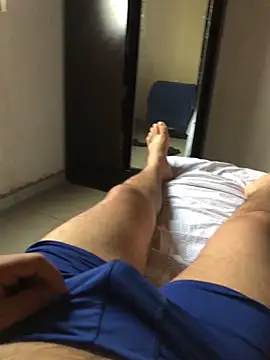 Snapshot of Vicporn0398 chatting on April 1, 3:53 pm Vicporn0398 online show from April 1, 3:53 pm