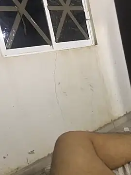 Snapshot of Vicporn0398 chatting on April 7, 8:15 am Vicporn0398 online show from April 7, 8:15 am