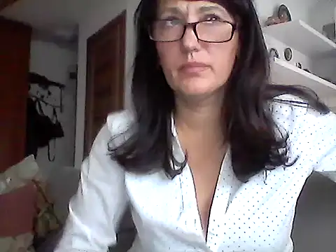 Elena48324 online show from November 8, 1:00 pm