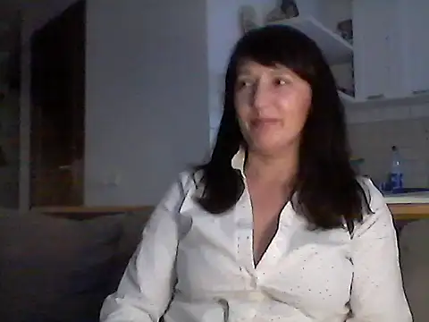 Elena48324 online show from November 16, 12:33 pm