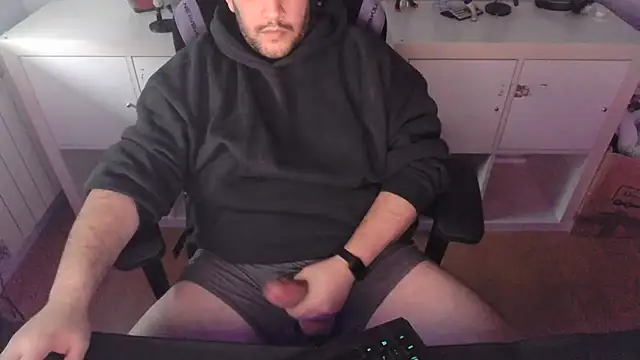 axelsito2 online show from October 10, 12:37 pm