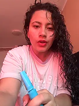 Snapshot of Yaya_watson chatting on May 5, 6:05 pm Yaya watson online show from May 5, 6:05 pm