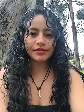 Snapshot of Yaya_watson chatting on May 8, 6:57 pm Yaya watson online show from May 8, 6:57 pm